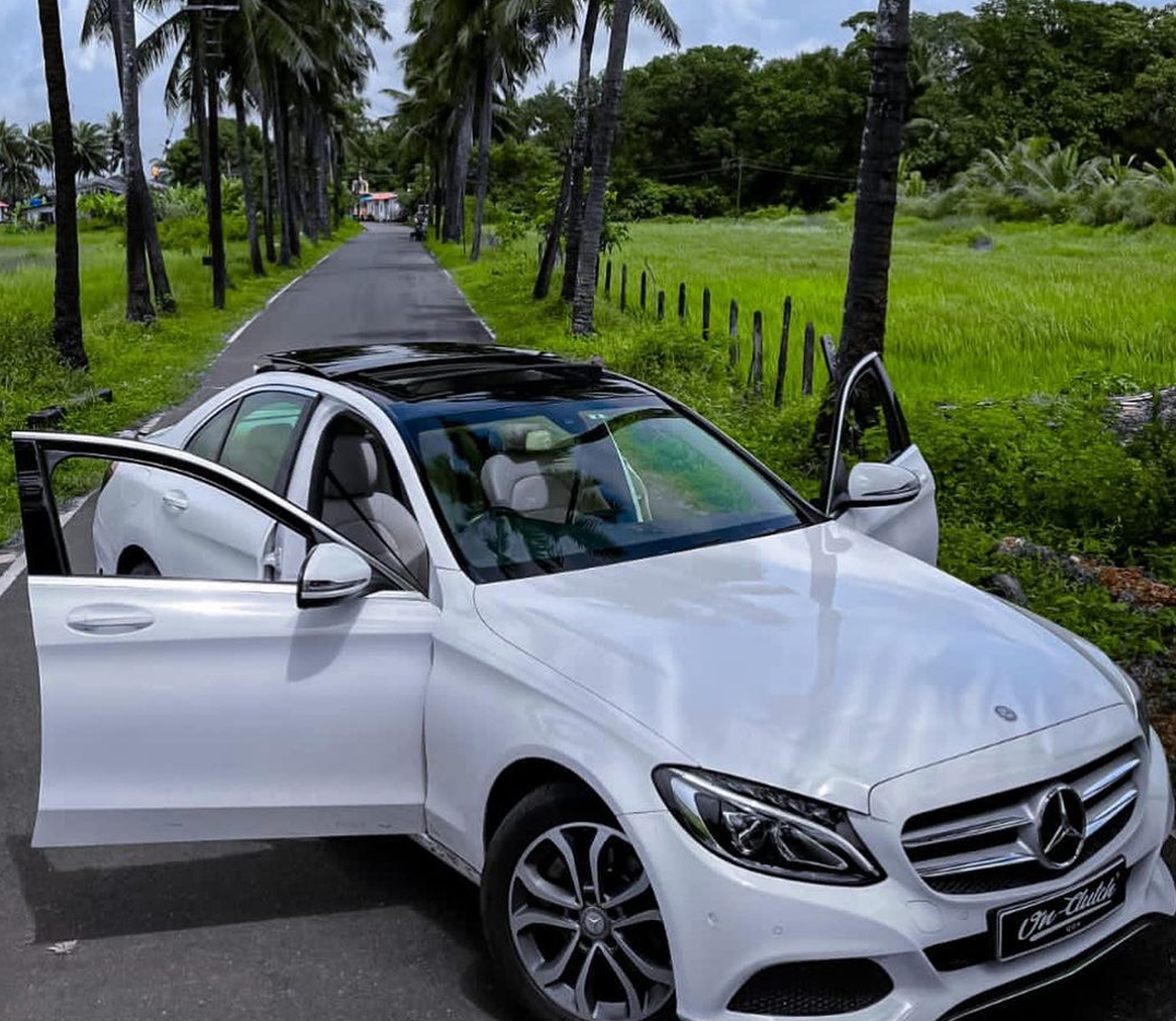 unclutch Goa bannerimage